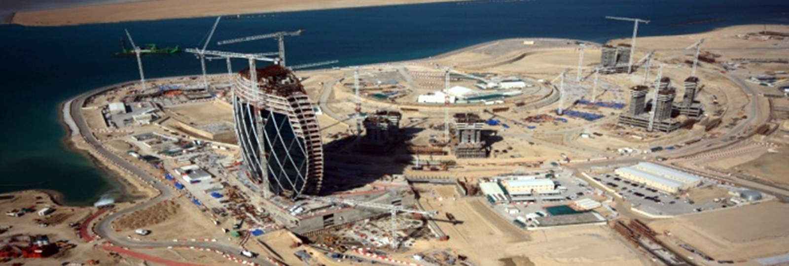 ALDAR HEADQUARTERS BUILDING Treviiicos